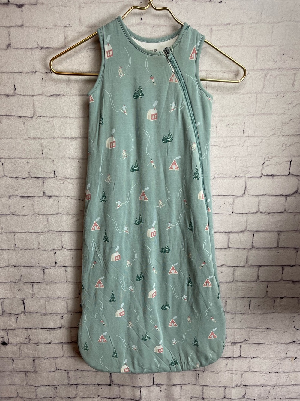 Kyte baby size medium 1.0 tog alpine village sleep sack